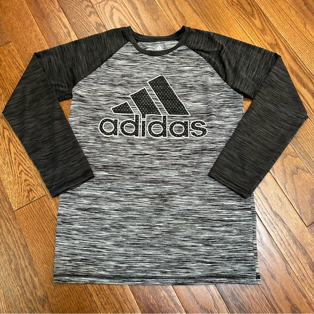 *CLEARANCE* Adidas Black and Gray Raglan Long Sleeve Tee - Large (14/16)
